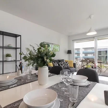 Apartmán Modern 2 Bedrooms At Le Bouveret. Self-checkin. *