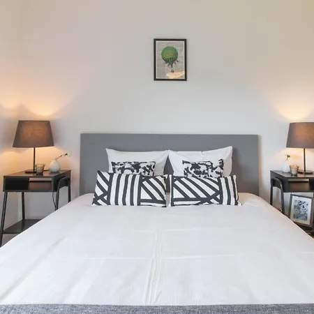 Modern 2 Bedrooms At Le Bouveret. Self-checkin. Port-Valais