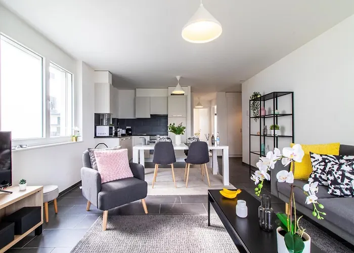 Modern 2 Bedrooms At Le Bouveret. Self-checkin. * Port-Valais