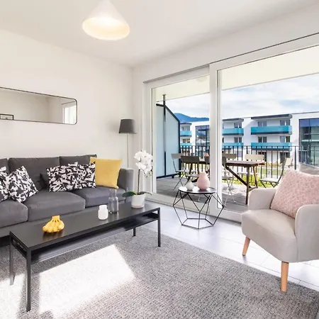 Modern 2 Bedrooms At Le Bouveret. Self-checkin. アパート