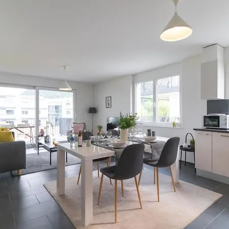 Modern 2 Bedrooms At Le Bouveret. Self-checkin. דירה *