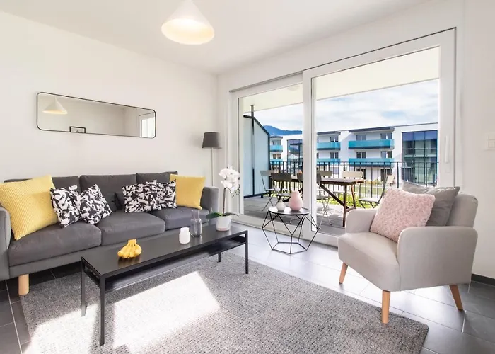 Modern 2 Bedrooms At Le Bouveret. Self-checkin. 公寓